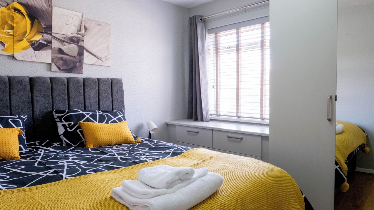 Photo of Bedroom in Cleedownton