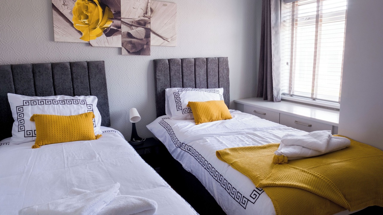 Photo of Bedroom in Cleedownton