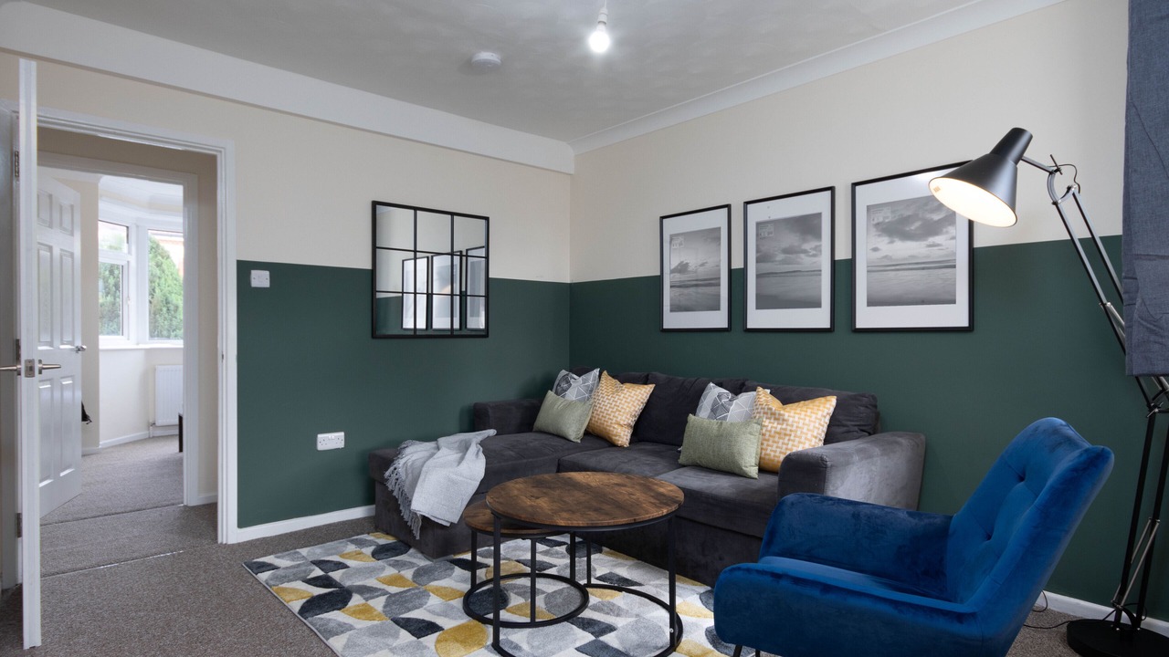 Photo of Livingroom in Shirley