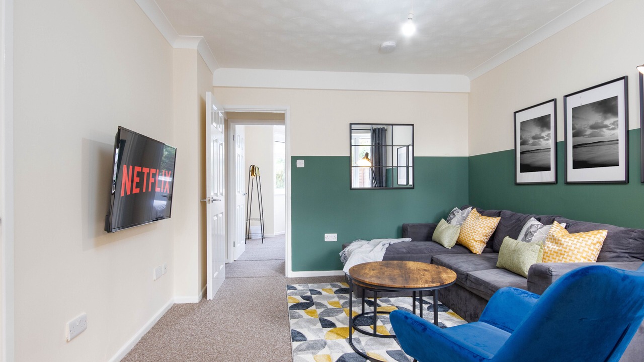 Photo of Livingroom in Shirley