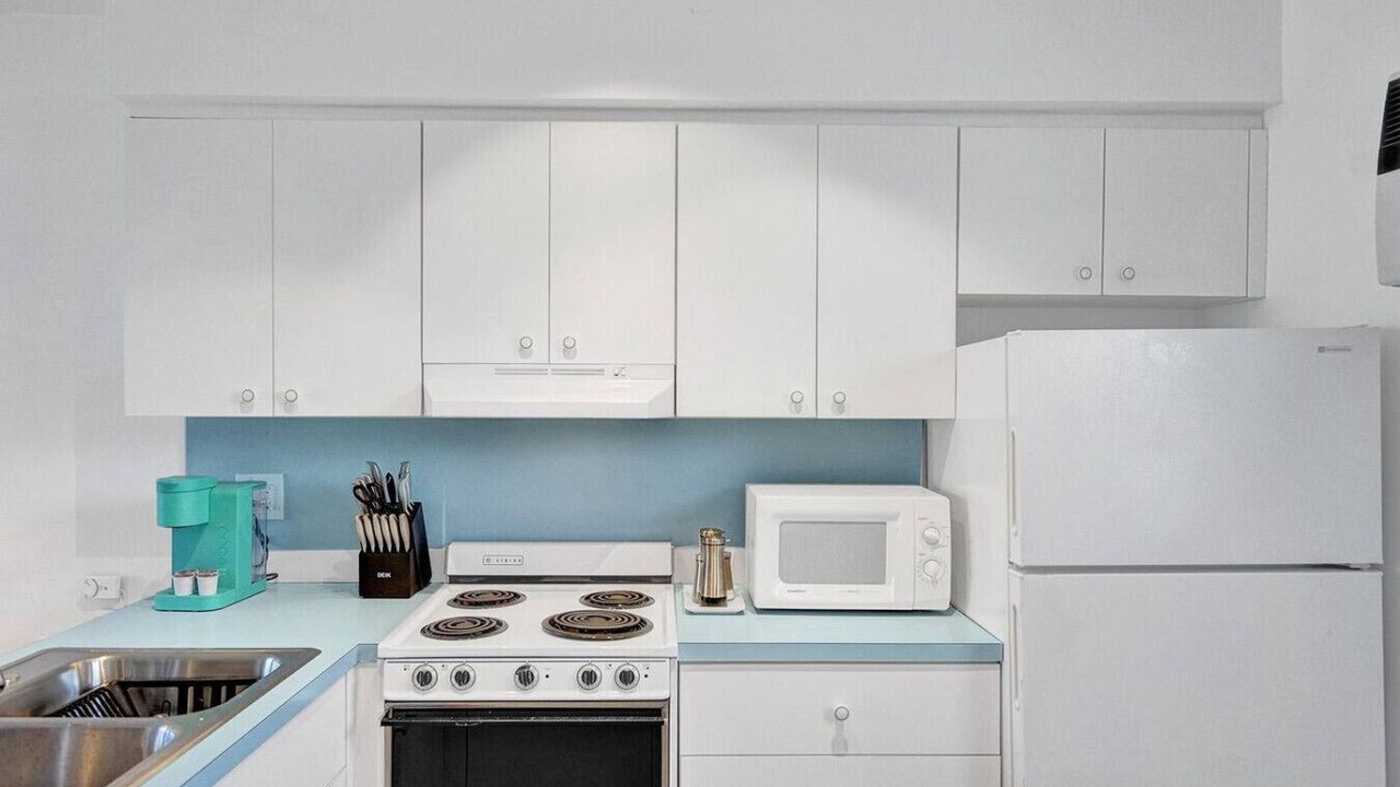 Photo of Kitchen in Hollywood South Central Beach