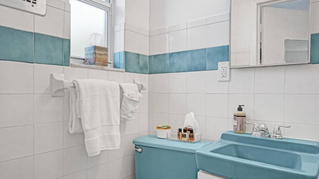 Photo of Bathroom in Hollywood South Central Beach