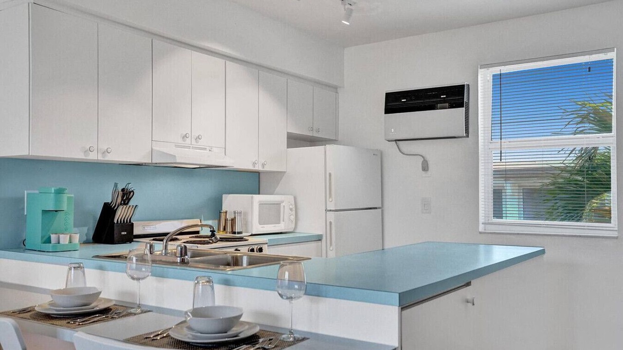 Photo of Kitchen in Hollywood South Central Beach