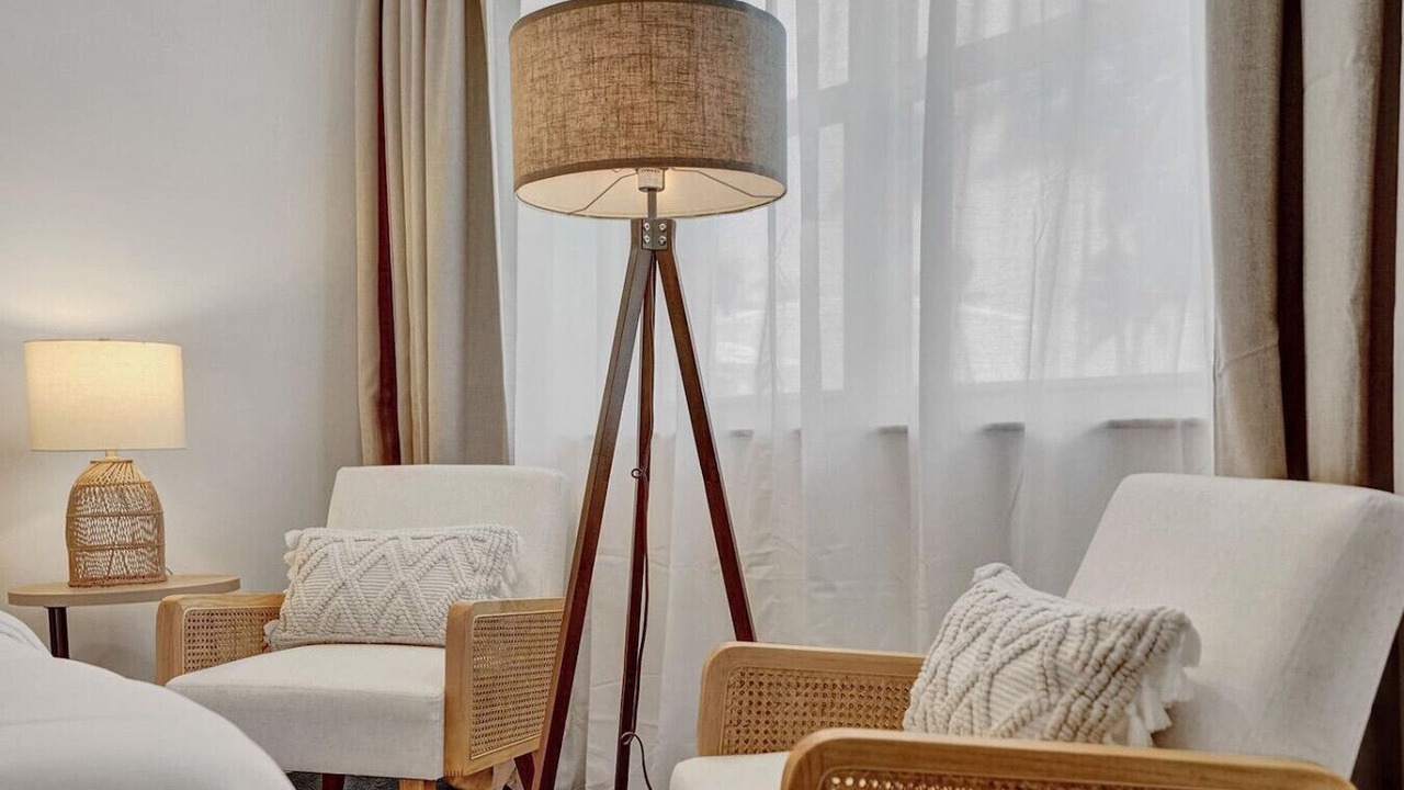 Photo of Others in Hollywood South Central Beach