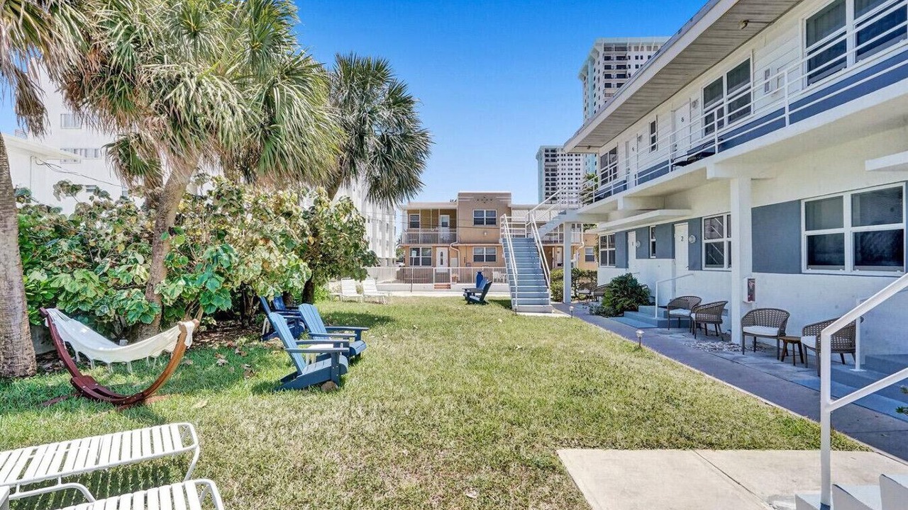 Photo of Patio Balcony in Hollywood South Central Beach