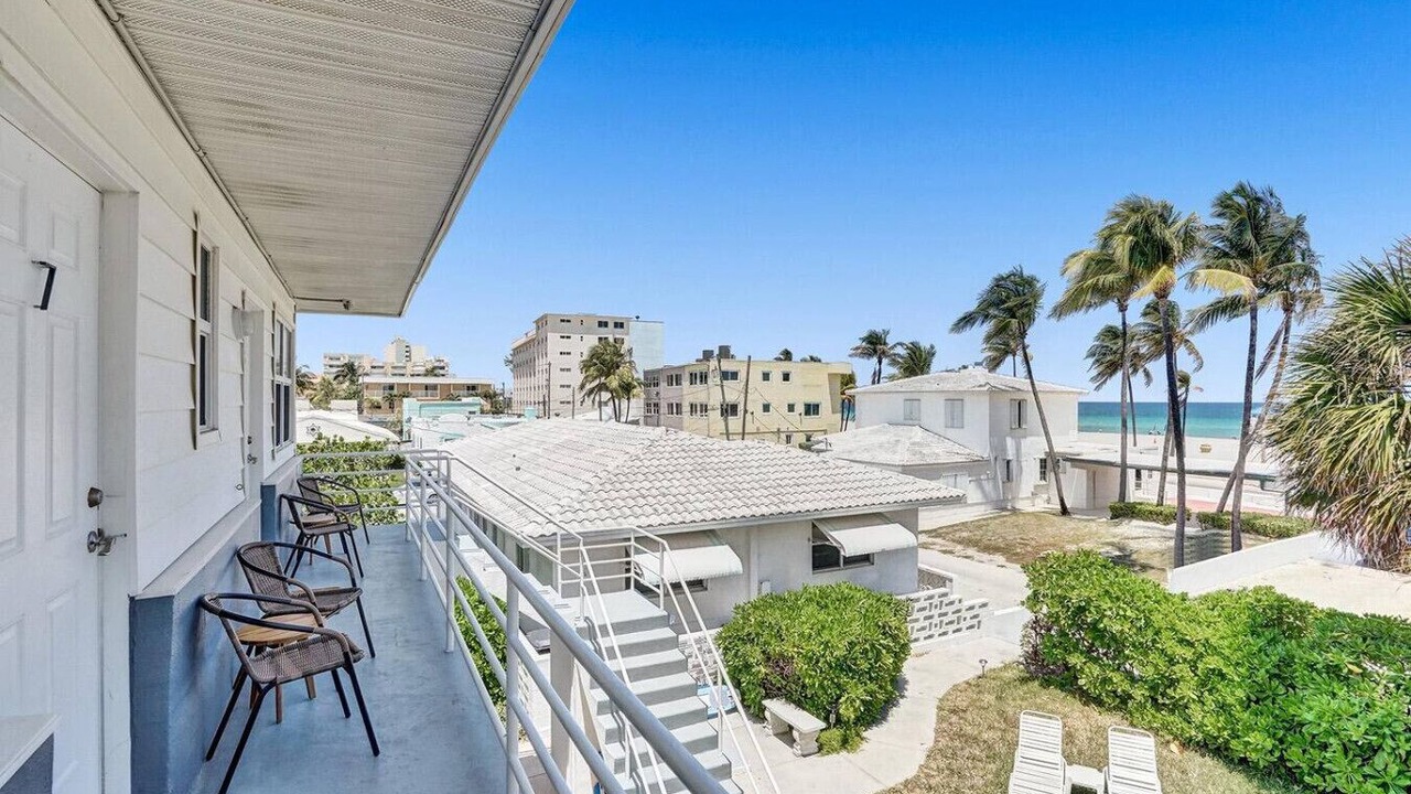 Photo of Outdoor in Hollywood South Central Beach