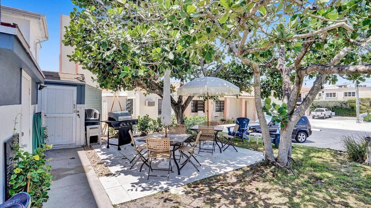 Photo of Outdoor in Hollywood South Central Beach