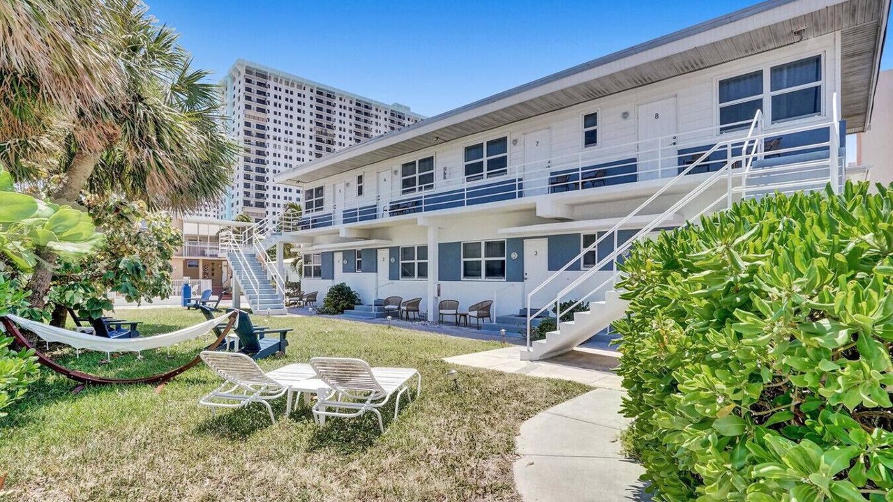 Photo of Outdoor in Hollywood South Central Beach