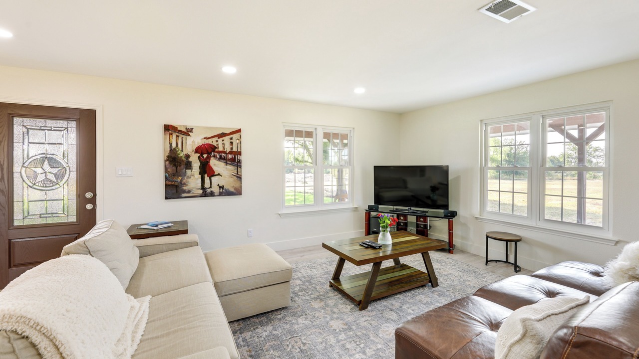 Photo of Bedroom in Coupland