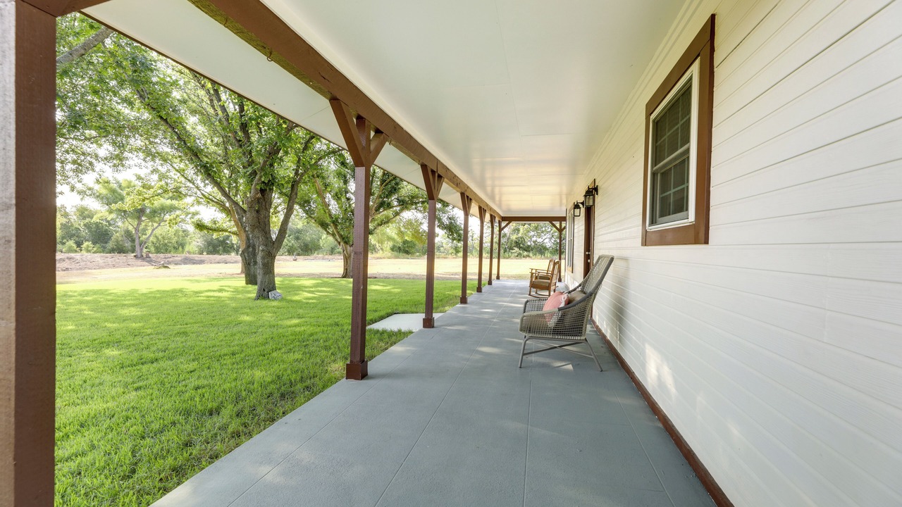 Photo of Outdoor in Coupland