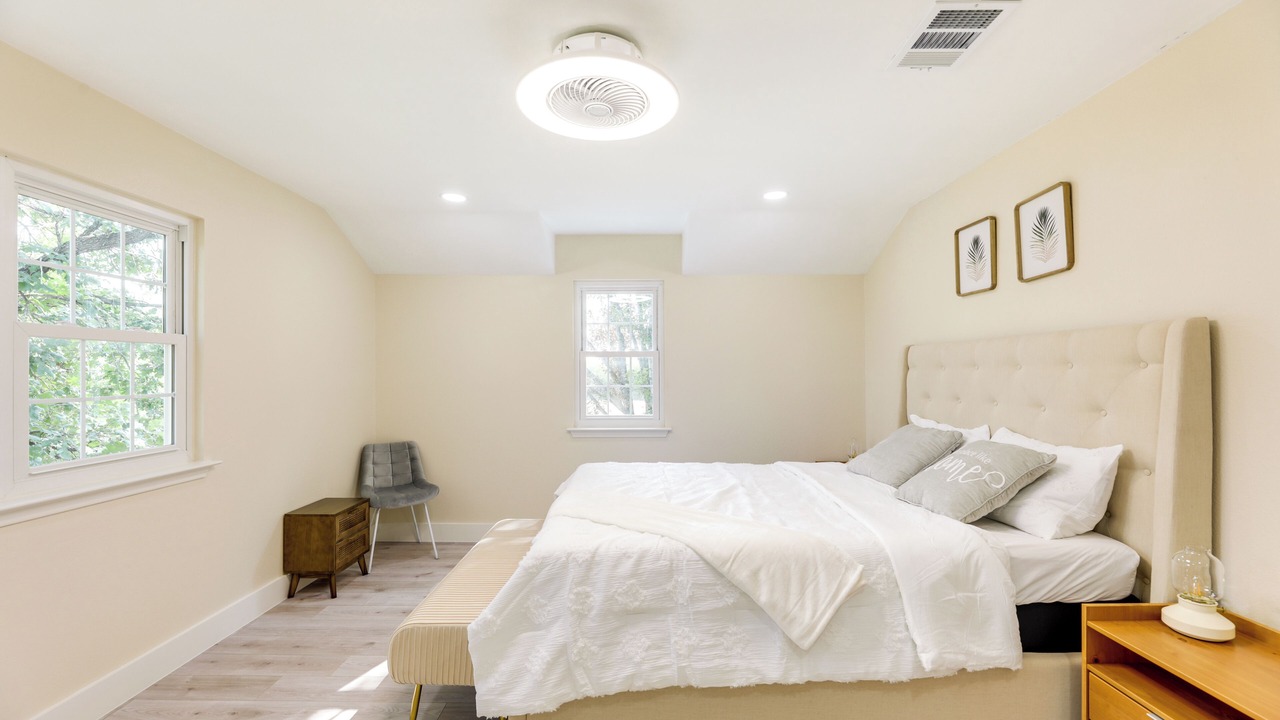 Photo of Bedroom in Coupland