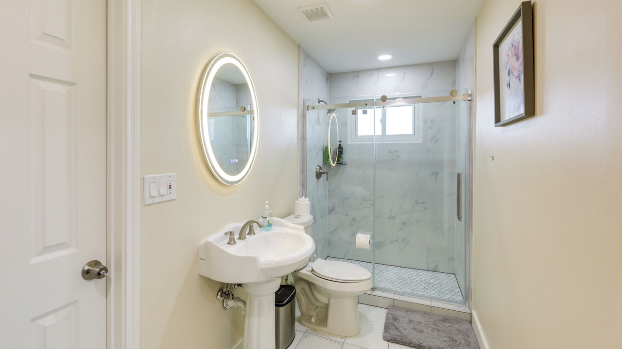 Photo of Bathroom in Coupland