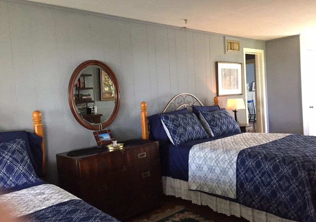Photo of Bedroom in Damon