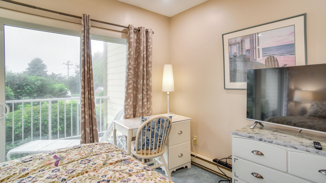 Photo of Bedroom in Northwest Harwich