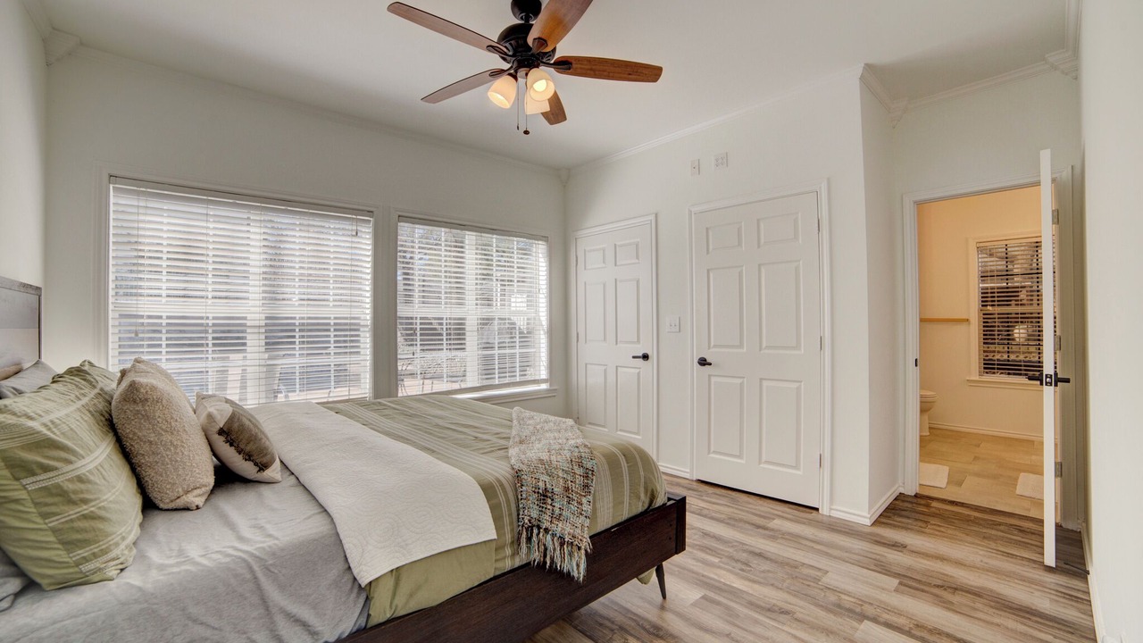 Photo of Bedroom in Caney City