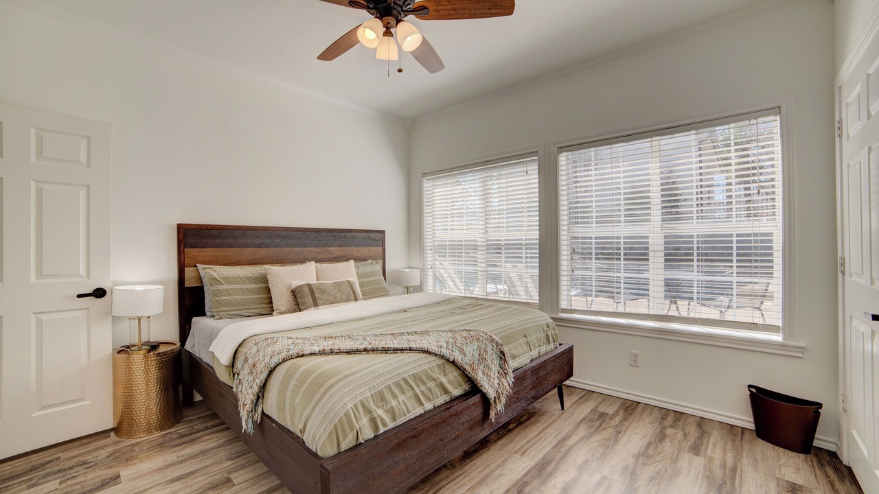 Photo of Bedroom in Caney City