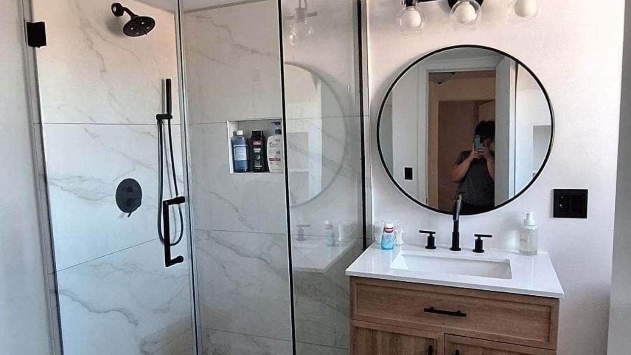 Photo of Bathroom in Port Ontario