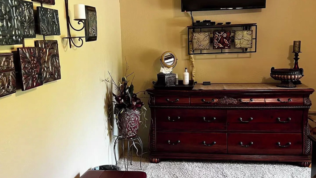 Photo of Livingroom in Eagle Point