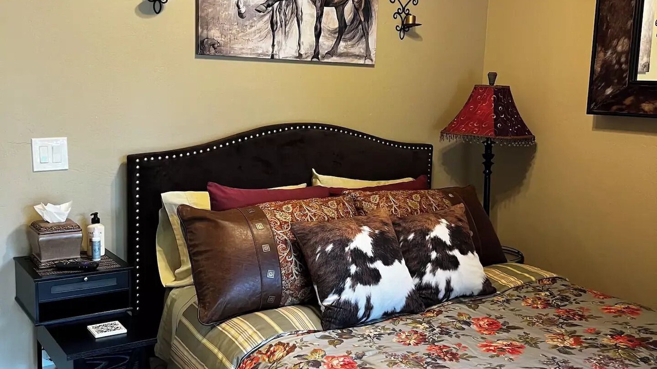 Photo of Bedroom in Eagle Point