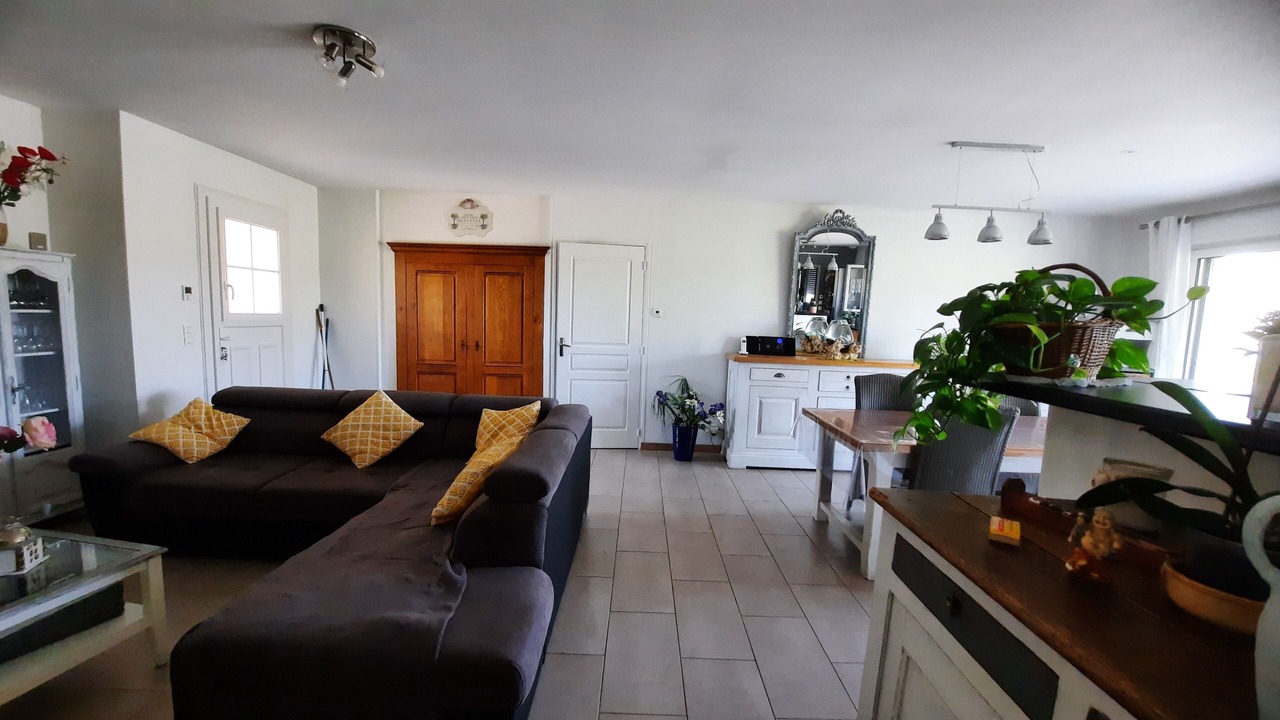 Photo of Livingroom in Montgivray