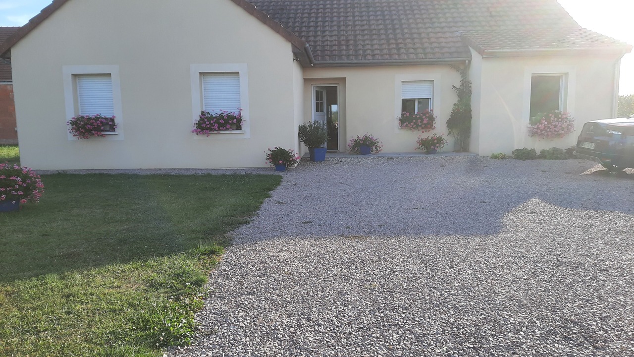 Photo of Outdoor in Montgivray