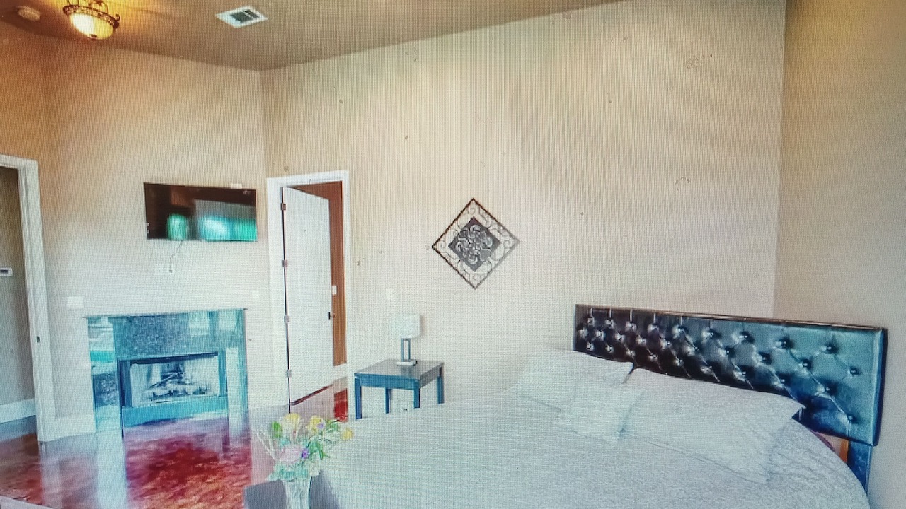 Photo of Bedroom in Lakeview  Jefferson County