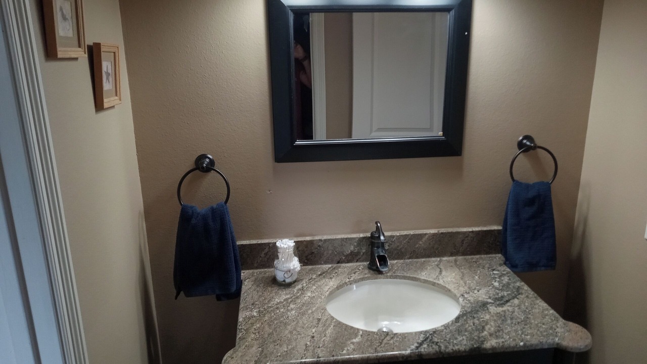 Photo of Bathroom in Lakeview  Jefferson County