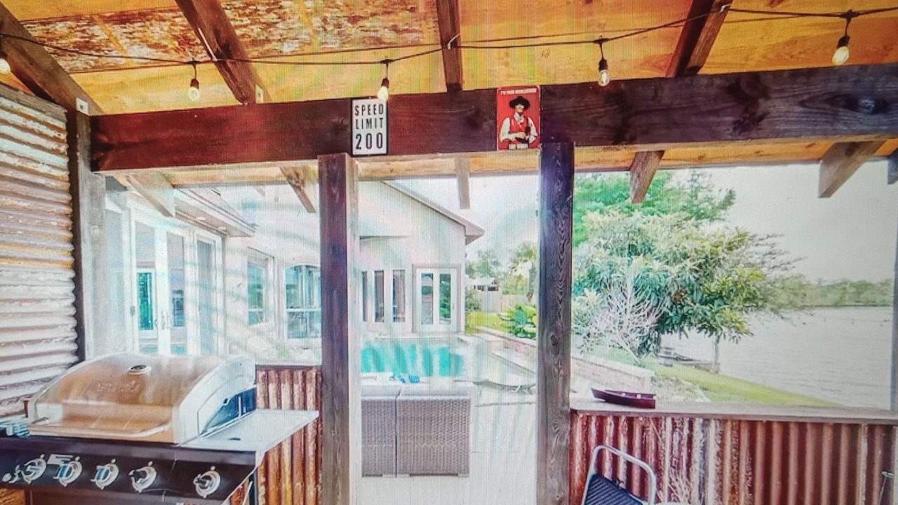 Photo of Patio Balcony in Lakeview  Jefferson County