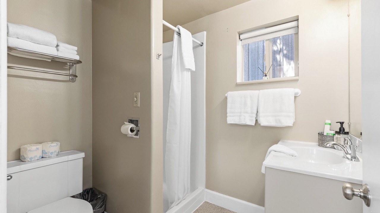 Photo of Bathroom in West Yellowstone