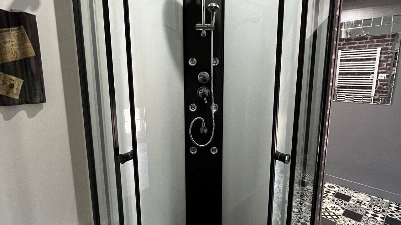 Photo of Bathroom in La Selle-en-Cogles