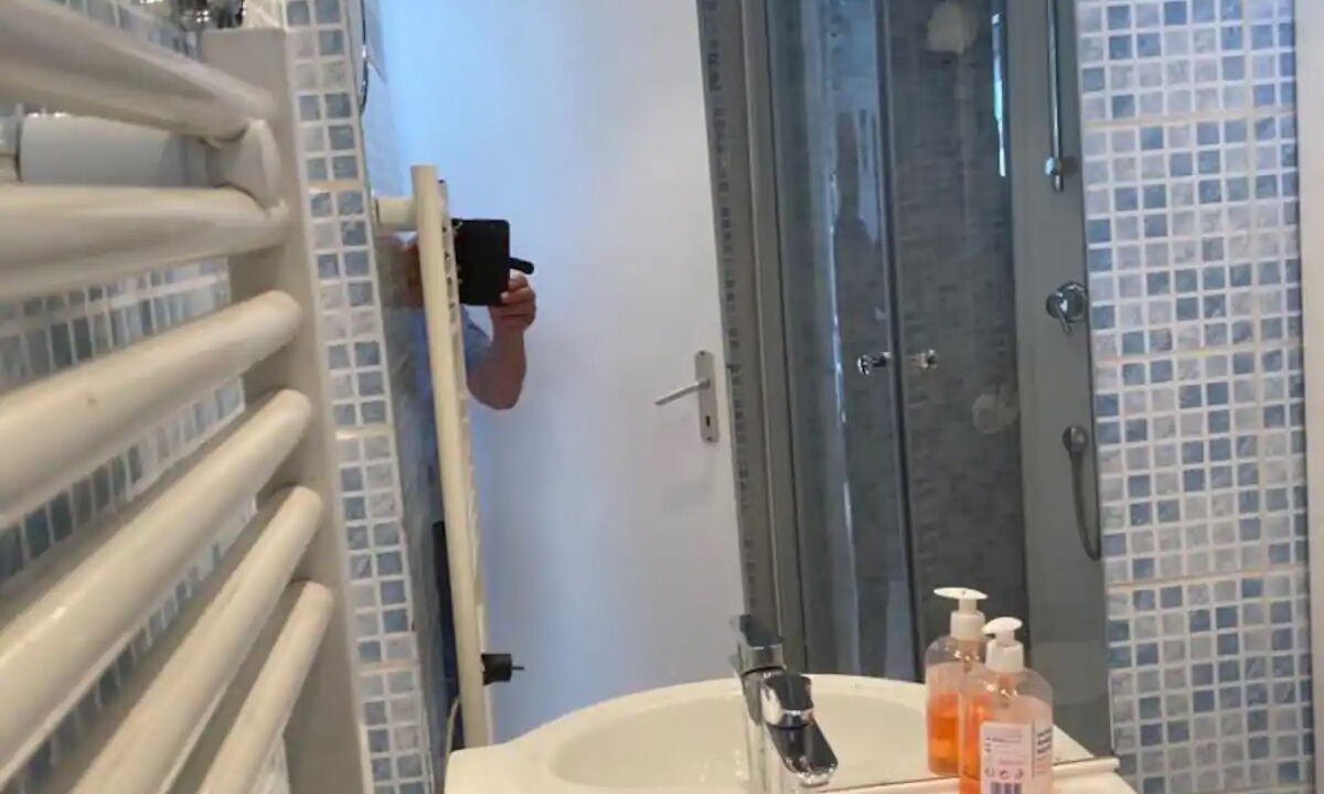 Photo of Bathroom in Pantin