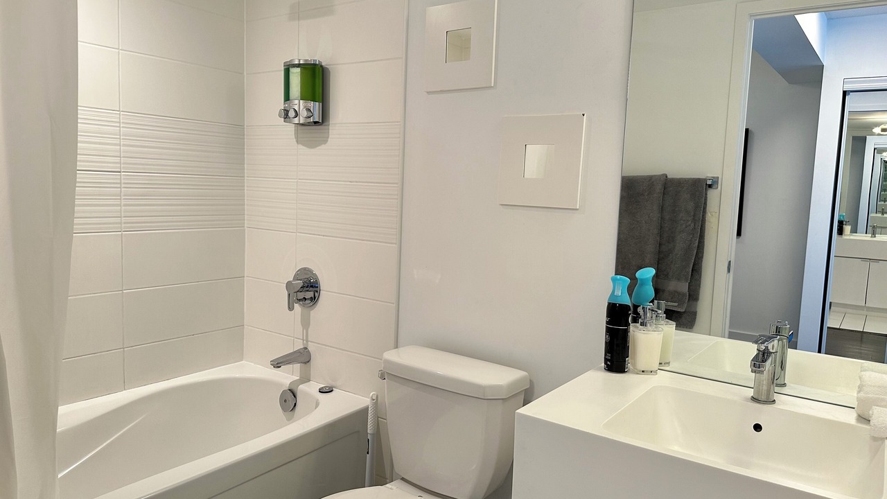 Photo of Bathroom in Bathurst Quay