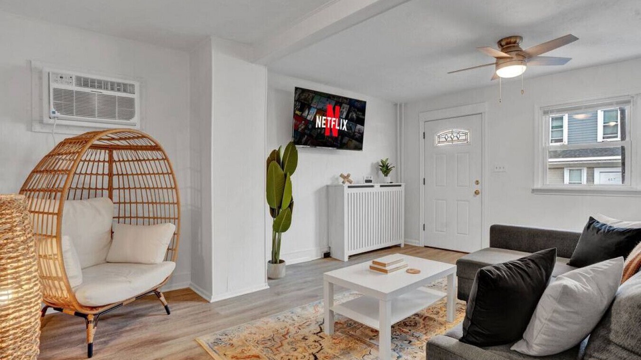 Photo of Livingroom in Downtown Historic District