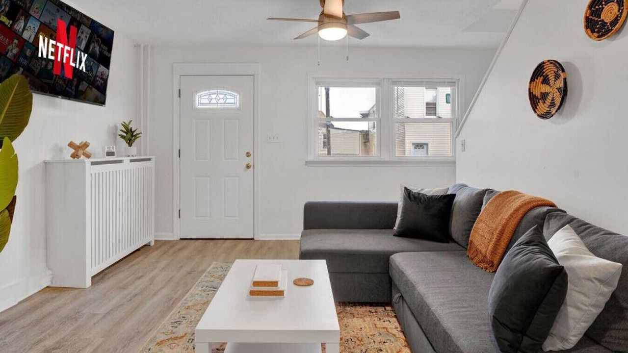 Photo of Livingroom in Downtown Historic District