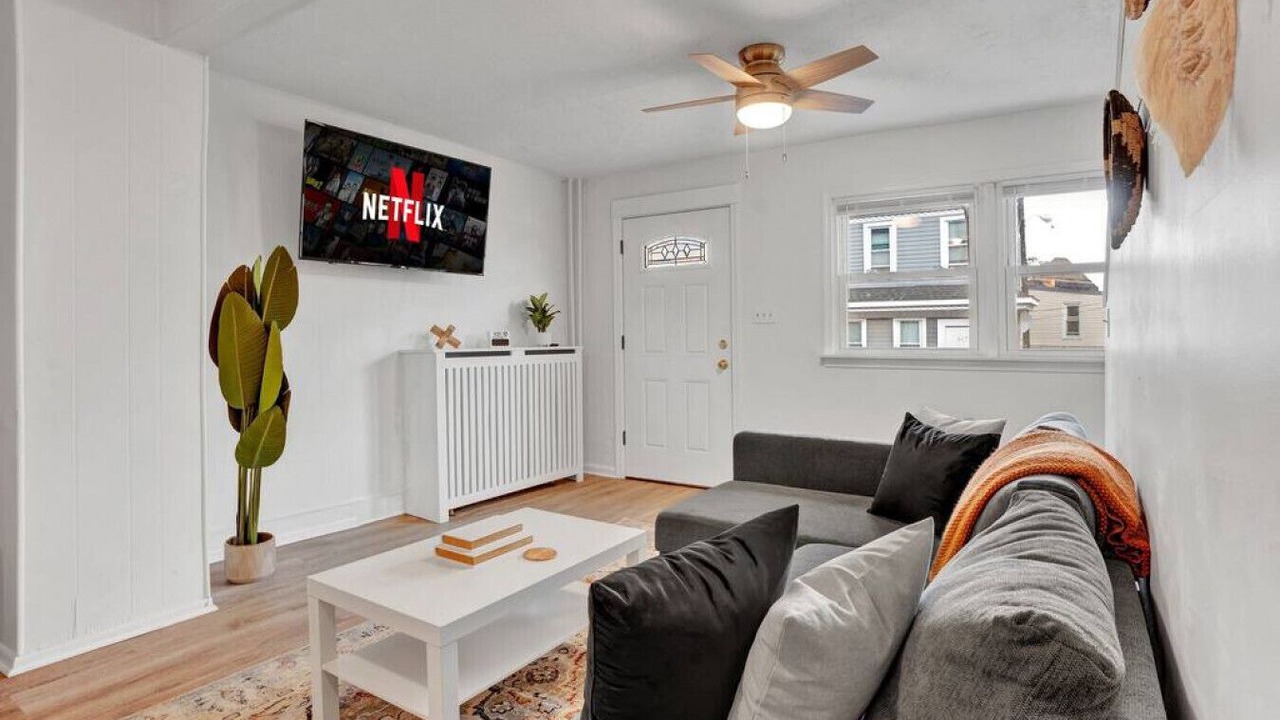 Photo of Livingroom in Downtown Historic District