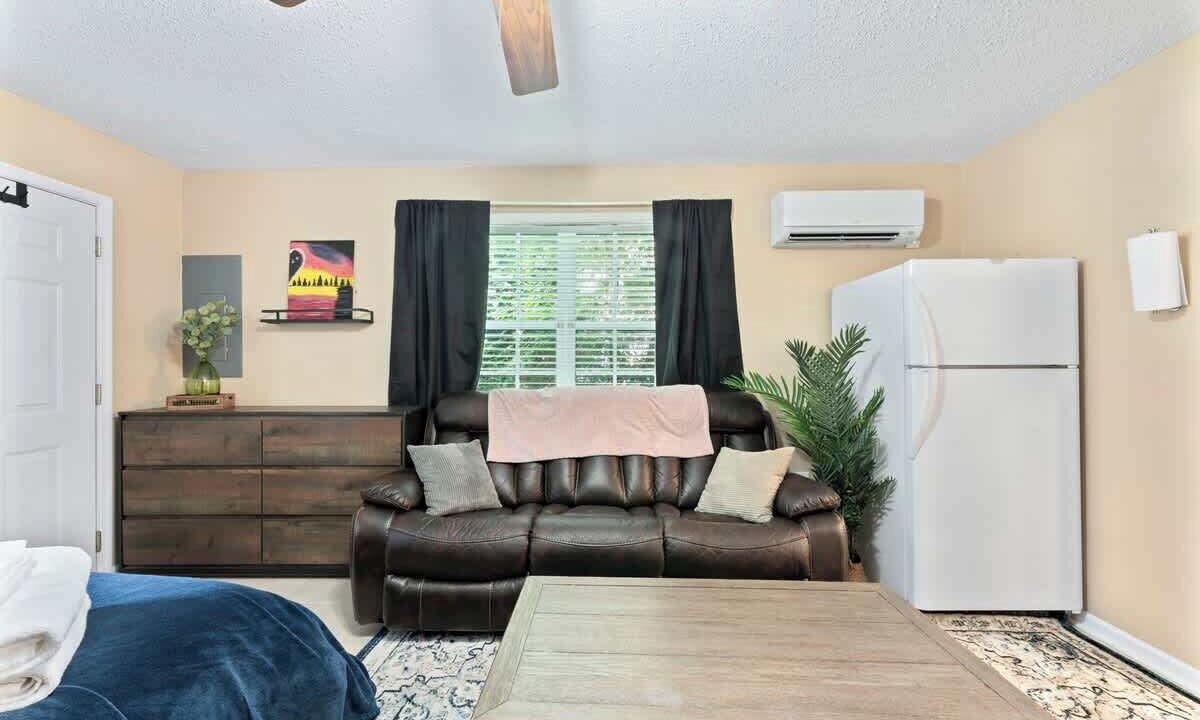 Photo of Bedroom in Southside