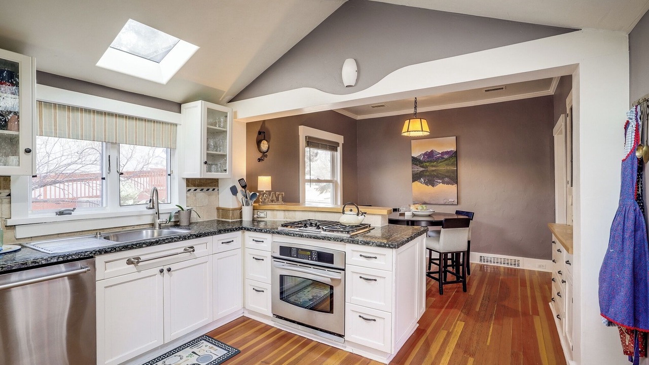 Photo of Kitchen in Golden