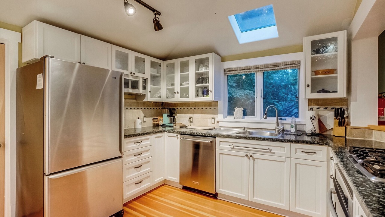 Photo of Kitchen in Golden