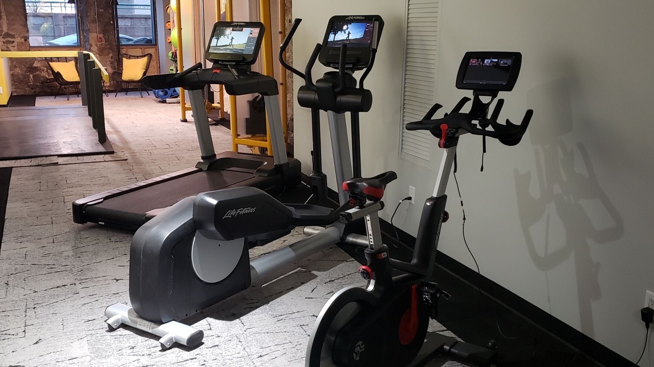 Photo of Others in Utica