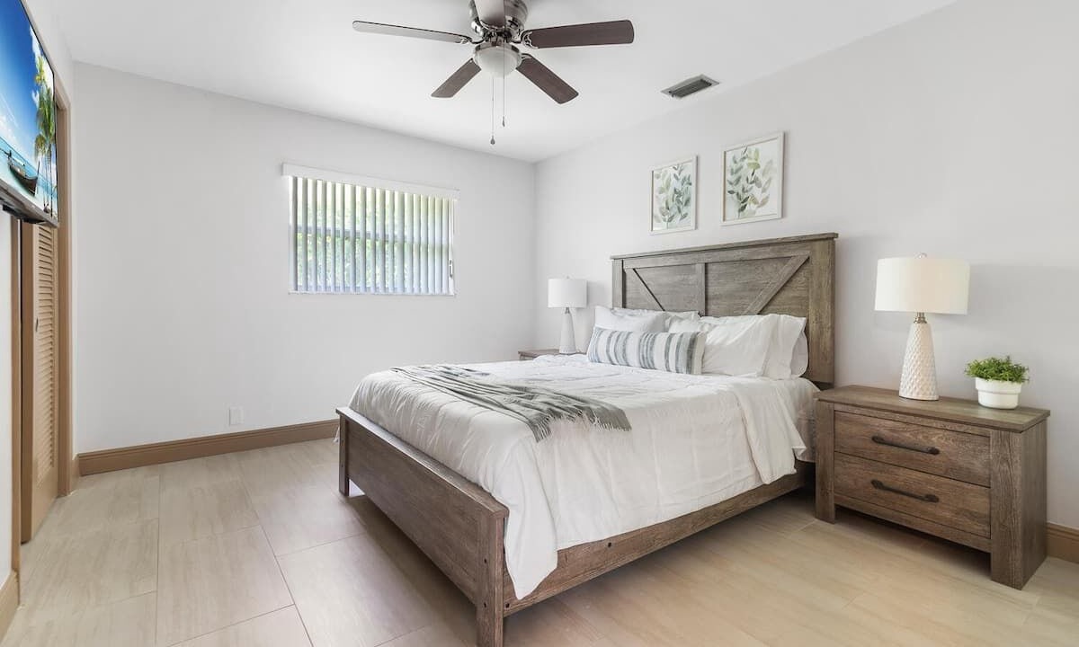 Photo of Bedroom in Pompano Beach