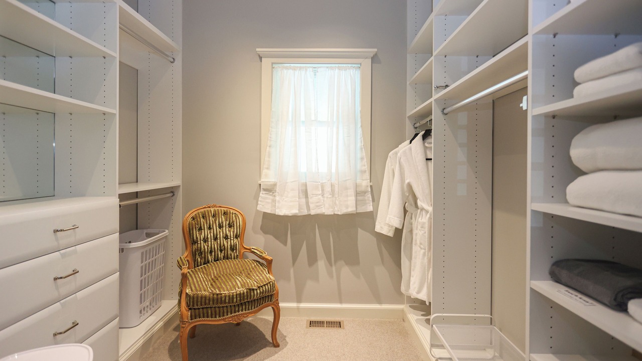 Photo of Others in Cherry Street