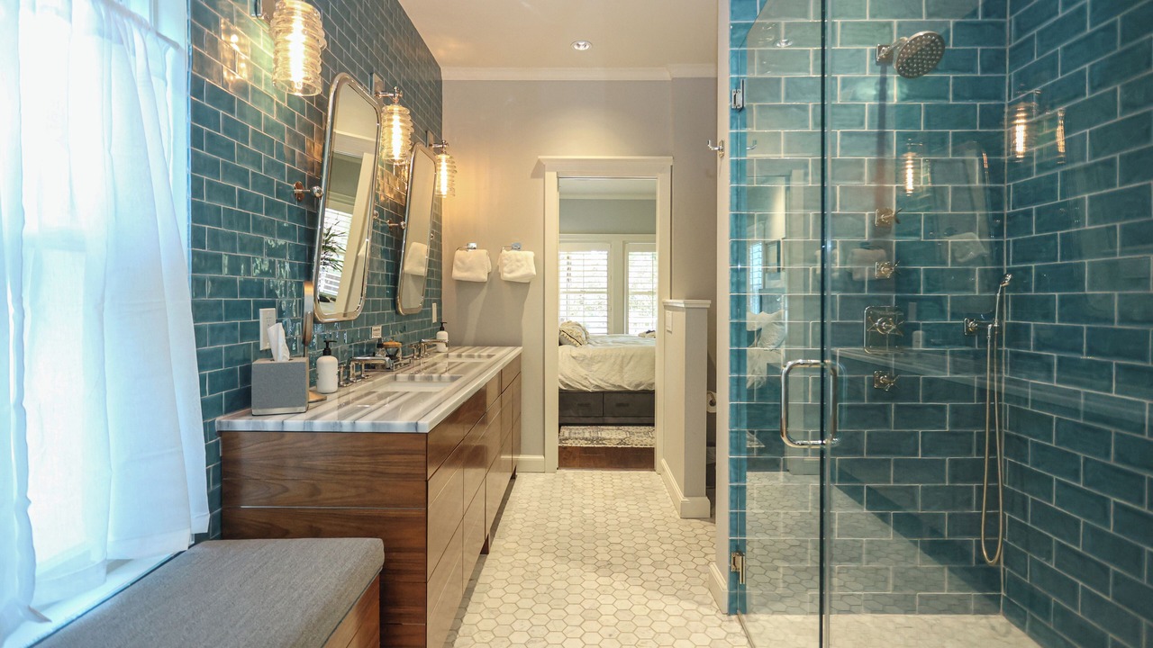 Photo of Others in Cherry Street