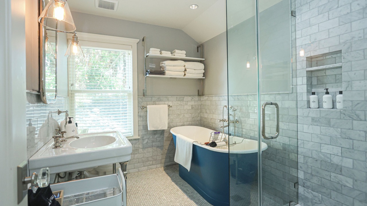 Photo of Others in Cherry Street