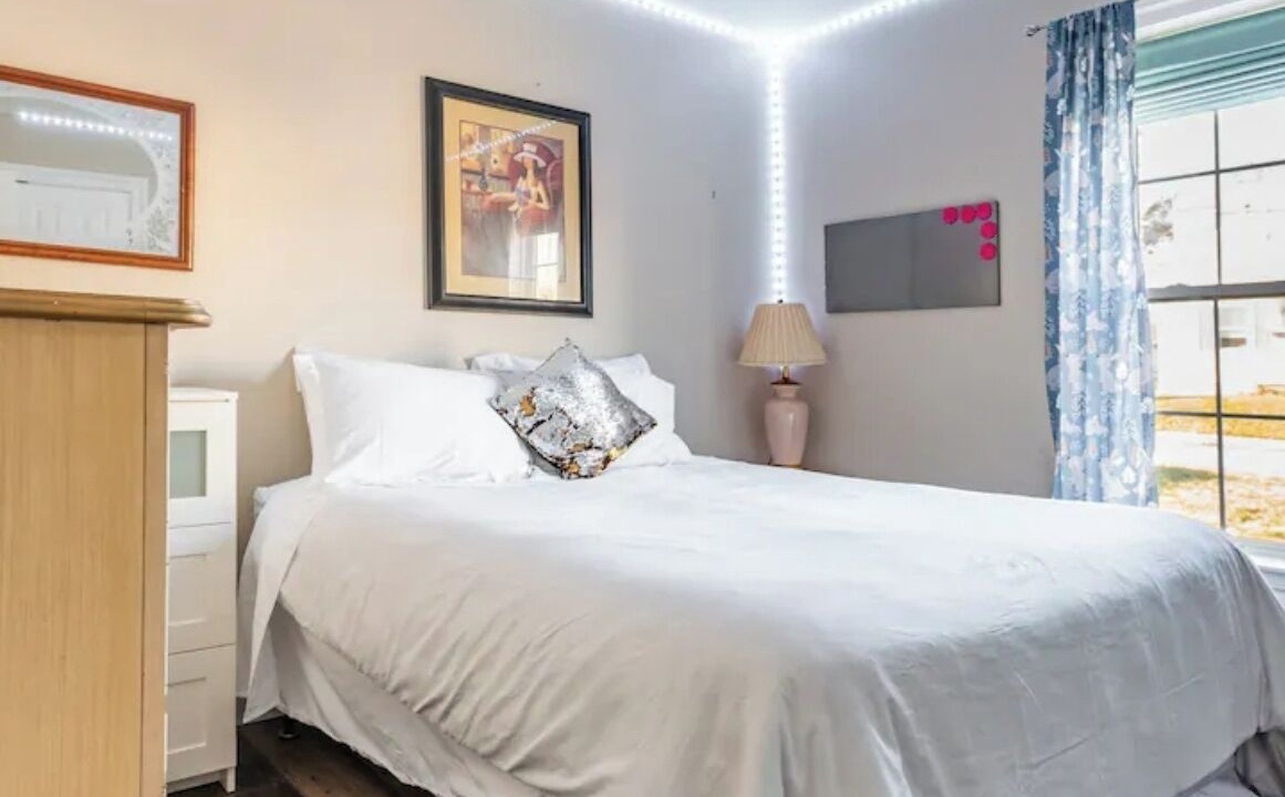 Photo of Bedroom in Annville