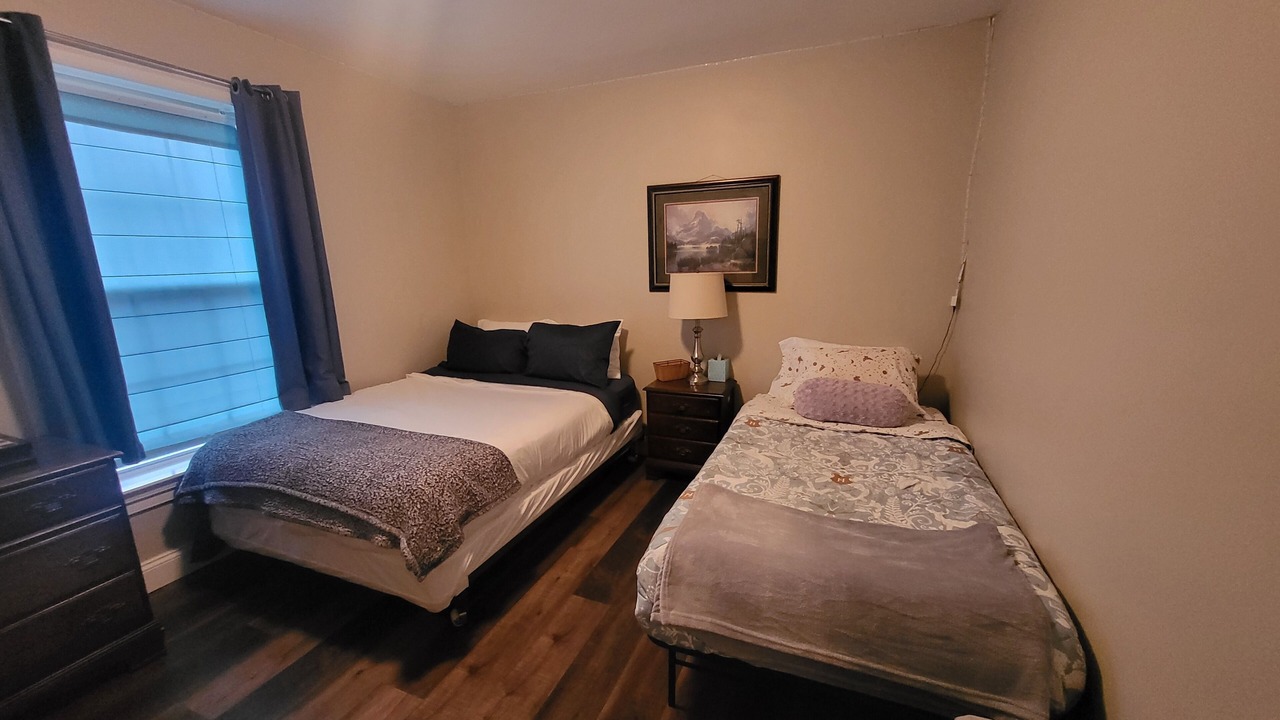 Photo of Bedroom in Annville