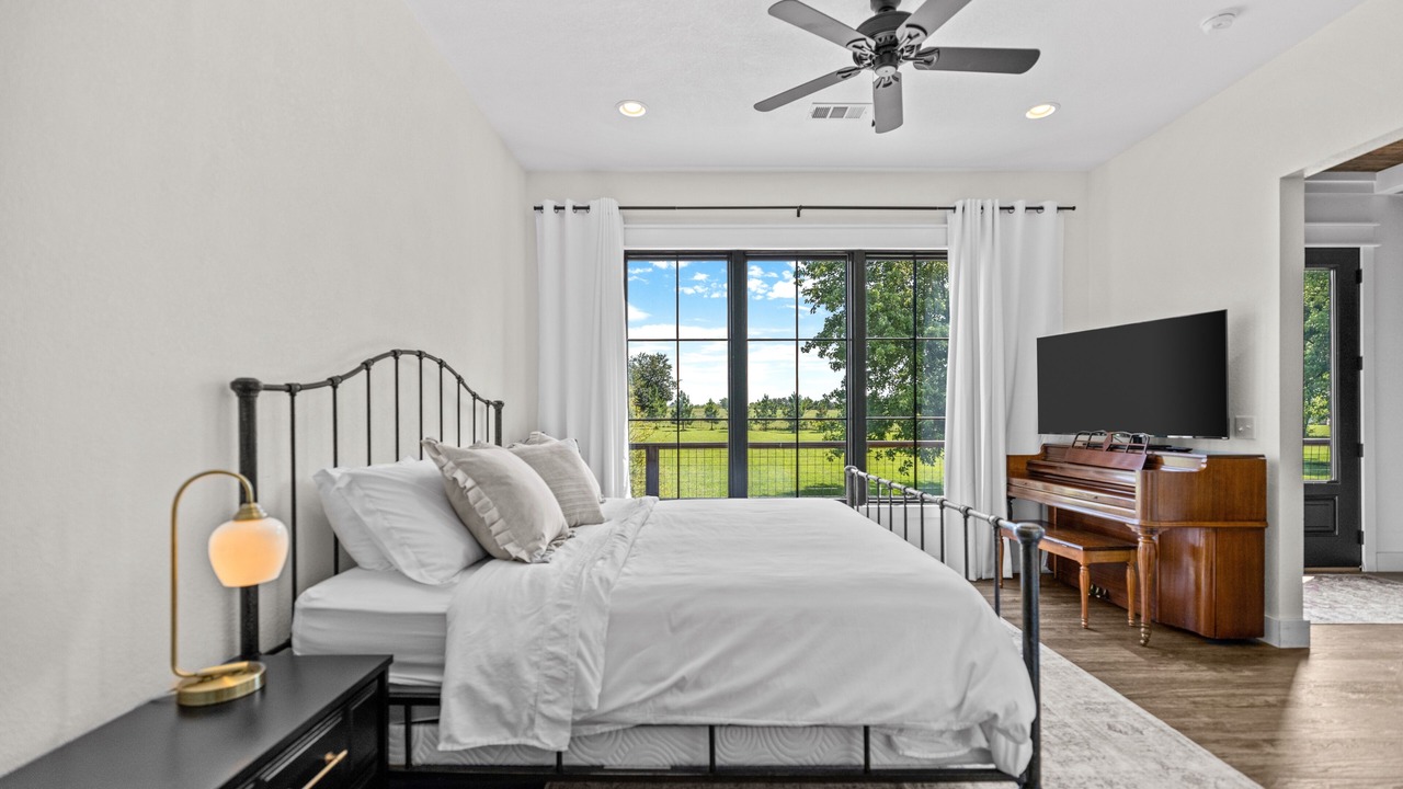 Photo of Bedroom in Rogers