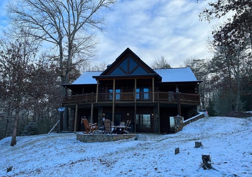 Photo of Outdoor in Morganton