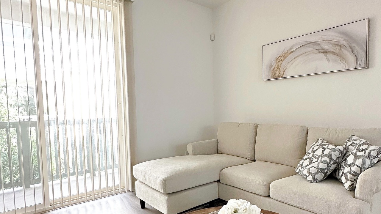 Photo of Livingroom in Anaheim Colony Historic District