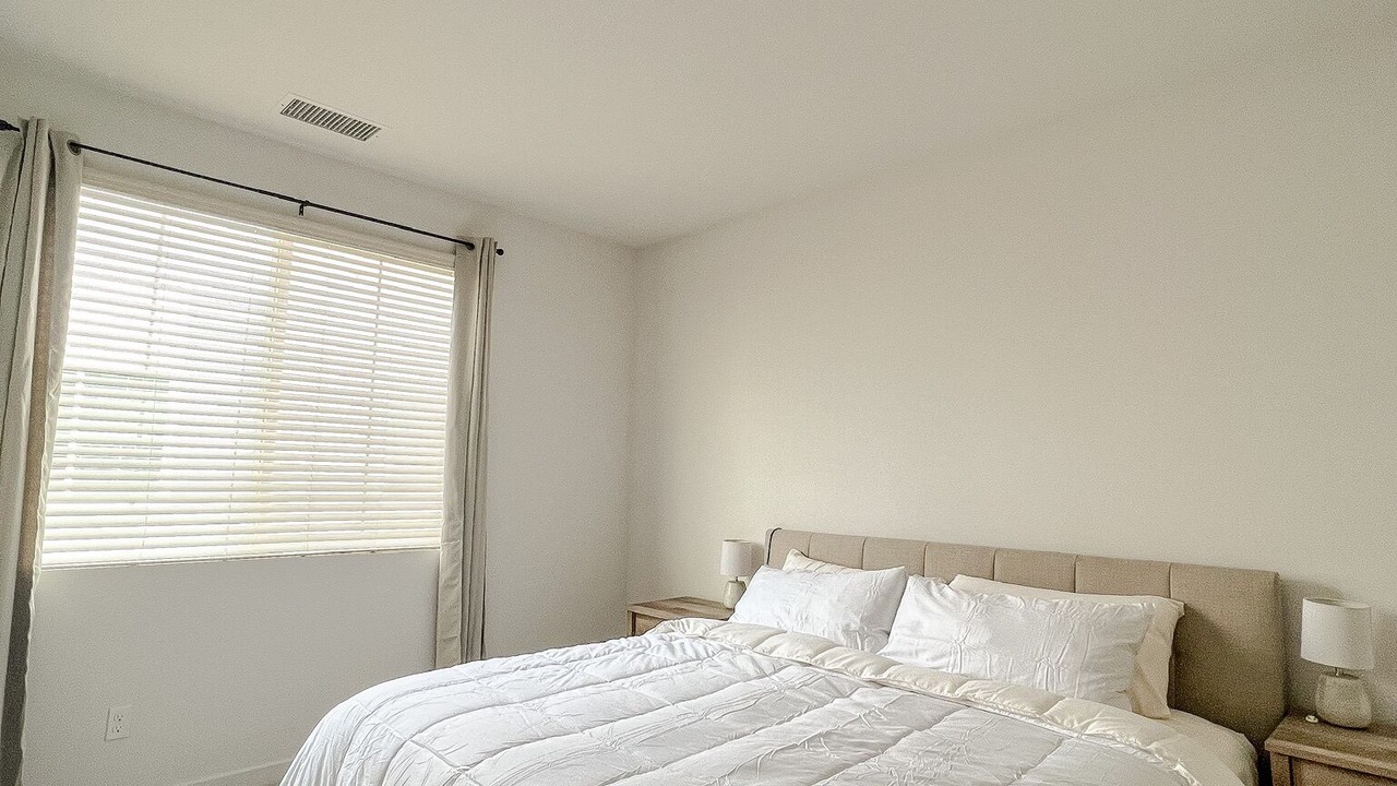 Photo of Bedroom in Anaheim Colony Historic District