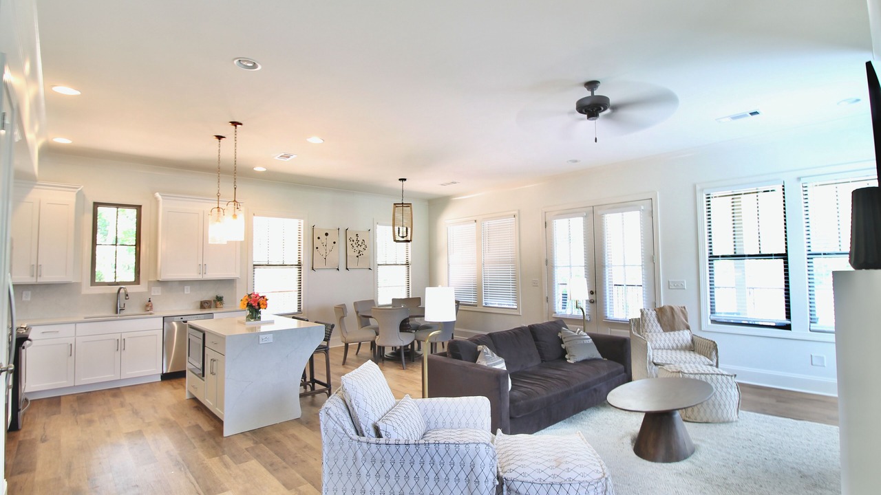 Photo of Livingroom in Northport